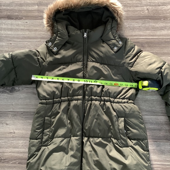 (SOLD) Maternity Winter Jacket - Picture 5 of 7